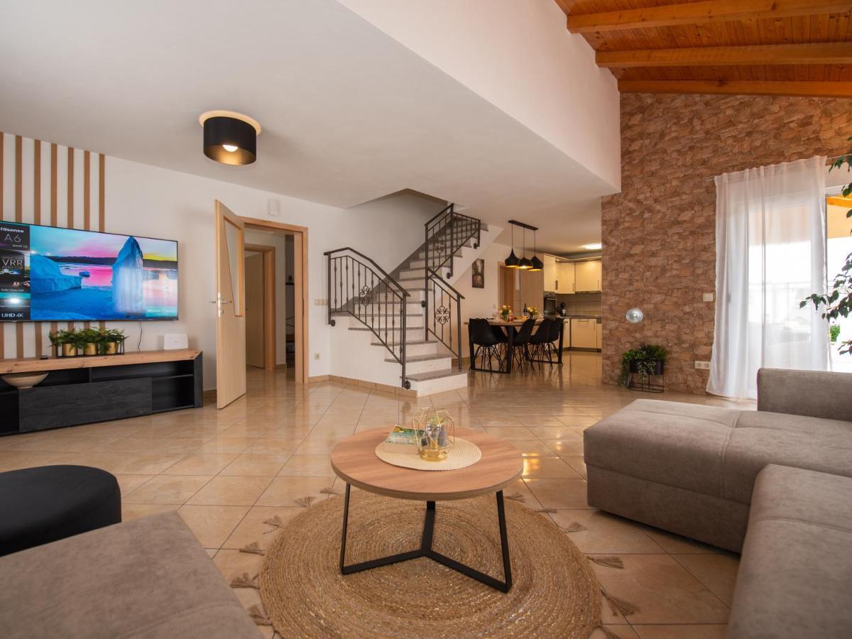Holiday Home Near Trogir Kaštel Štafilić Zewnętrze zdjęcie