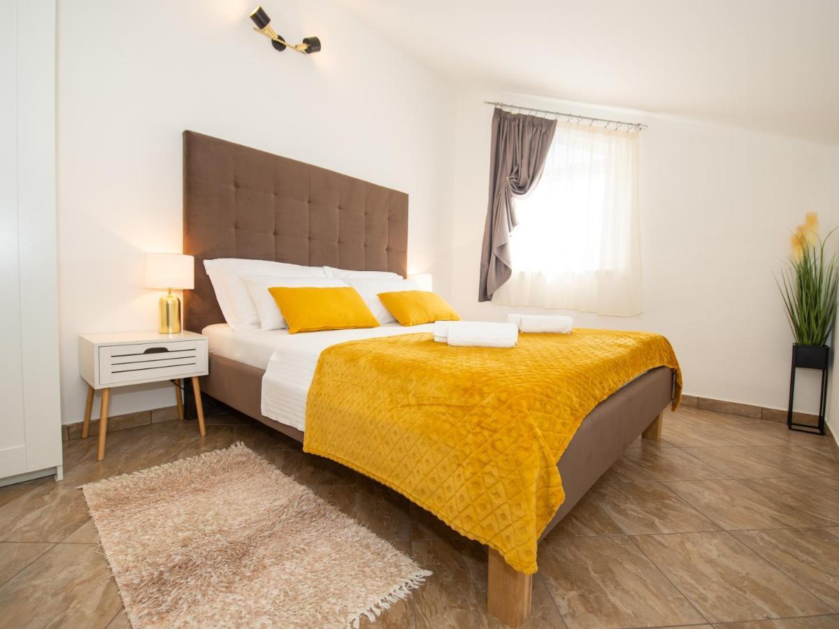 Holiday Home Near Trogir Kaštel Štafilić Zewnętrze zdjęcie