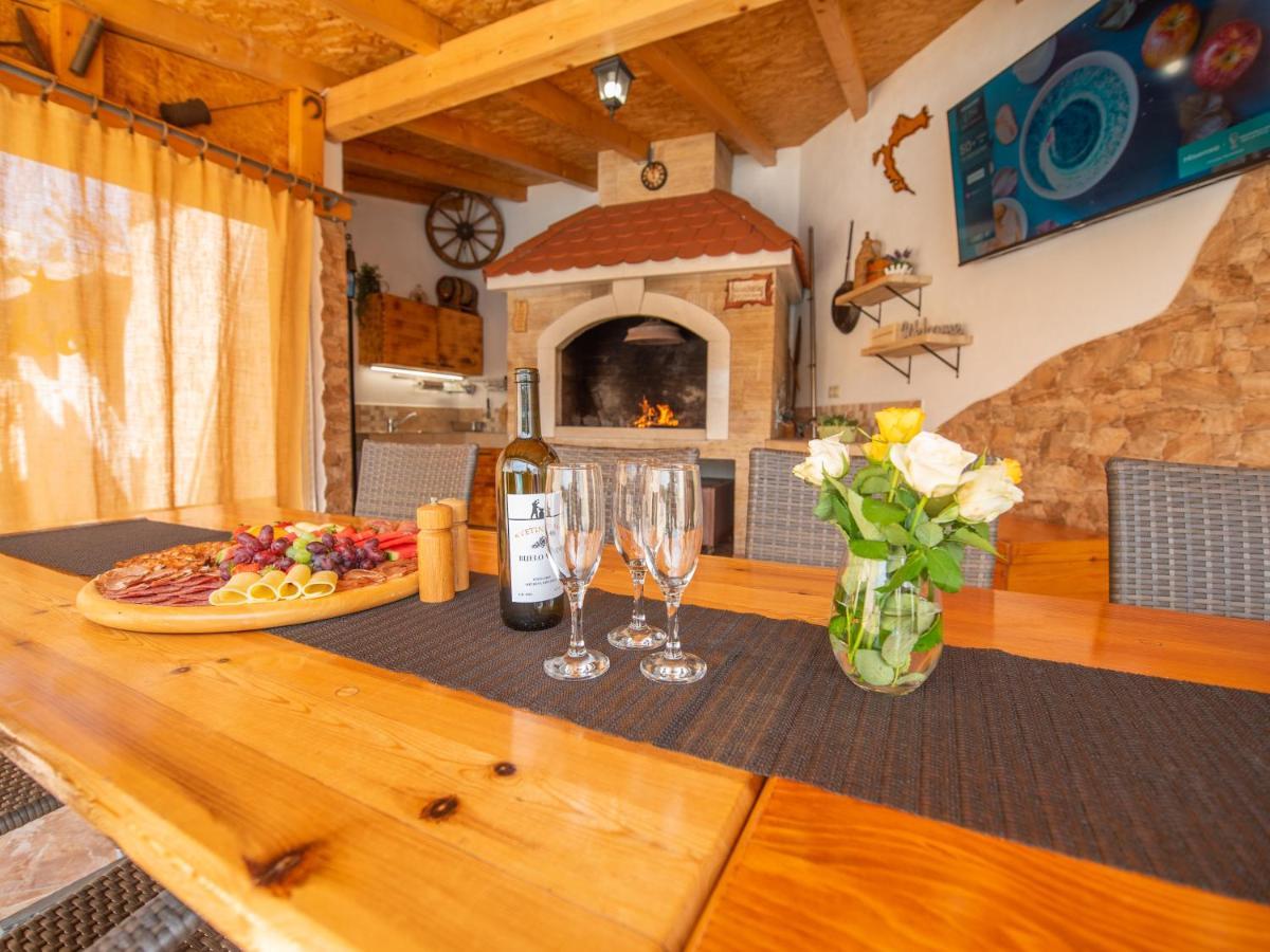 Holiday Home Near Trogir Kaštel Štafilić Zewnętrze zdjęcie