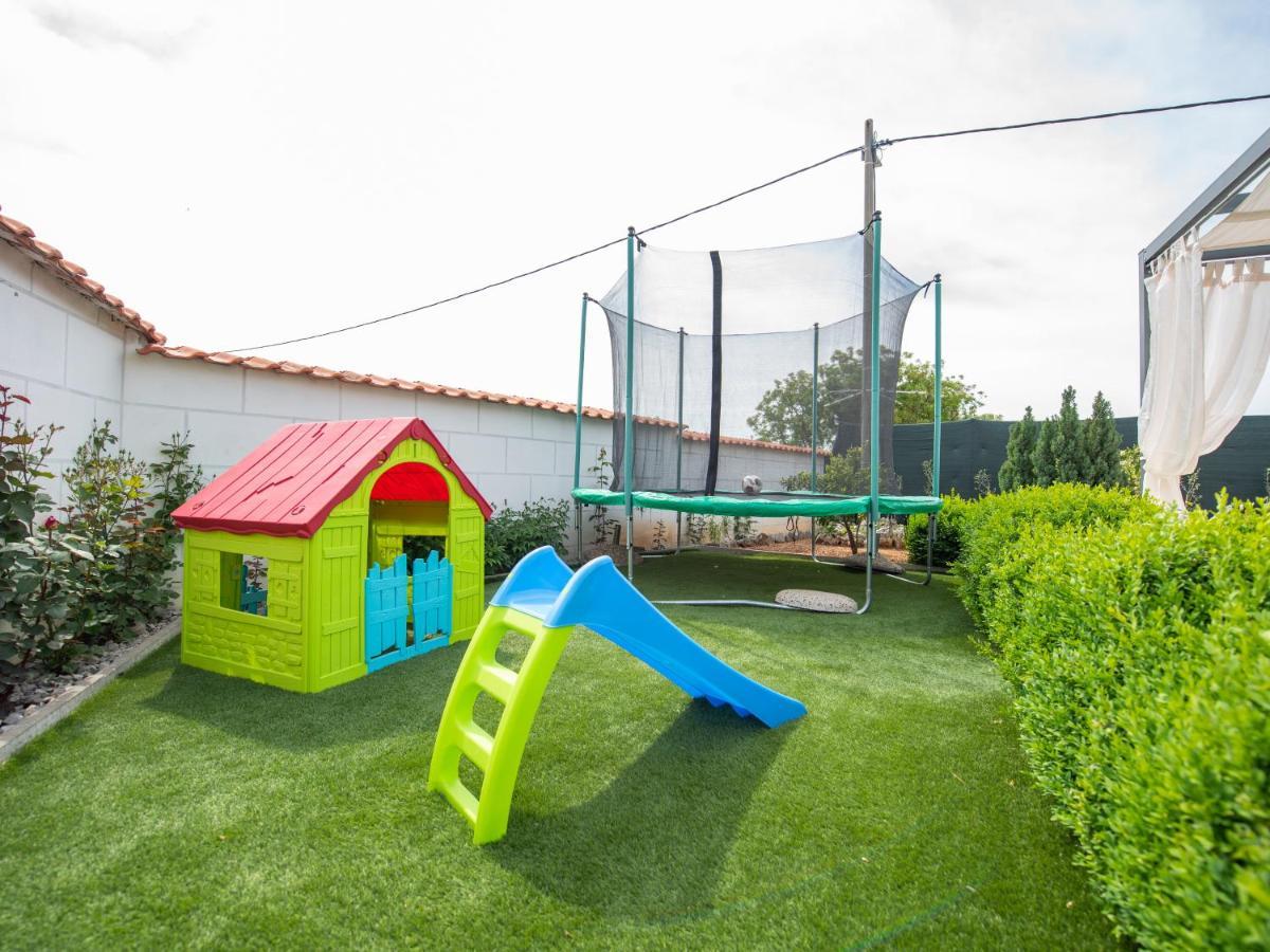 Holiday Home Near Trogir Kaštel Štafilić Zewnętrze zdjęcie