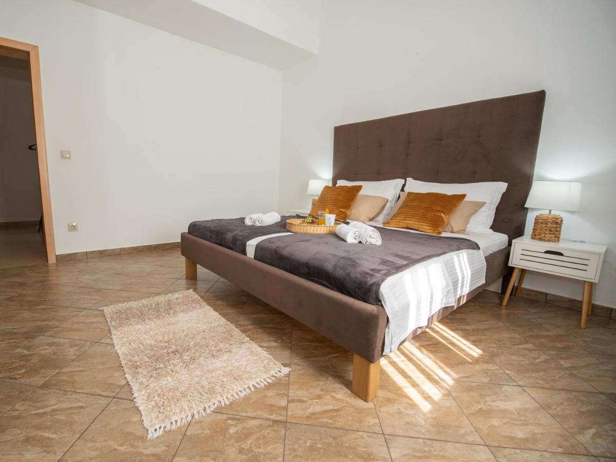 Holiday Home Near Trogir Kaštel Štafilić Zewnętrze zdjęcie